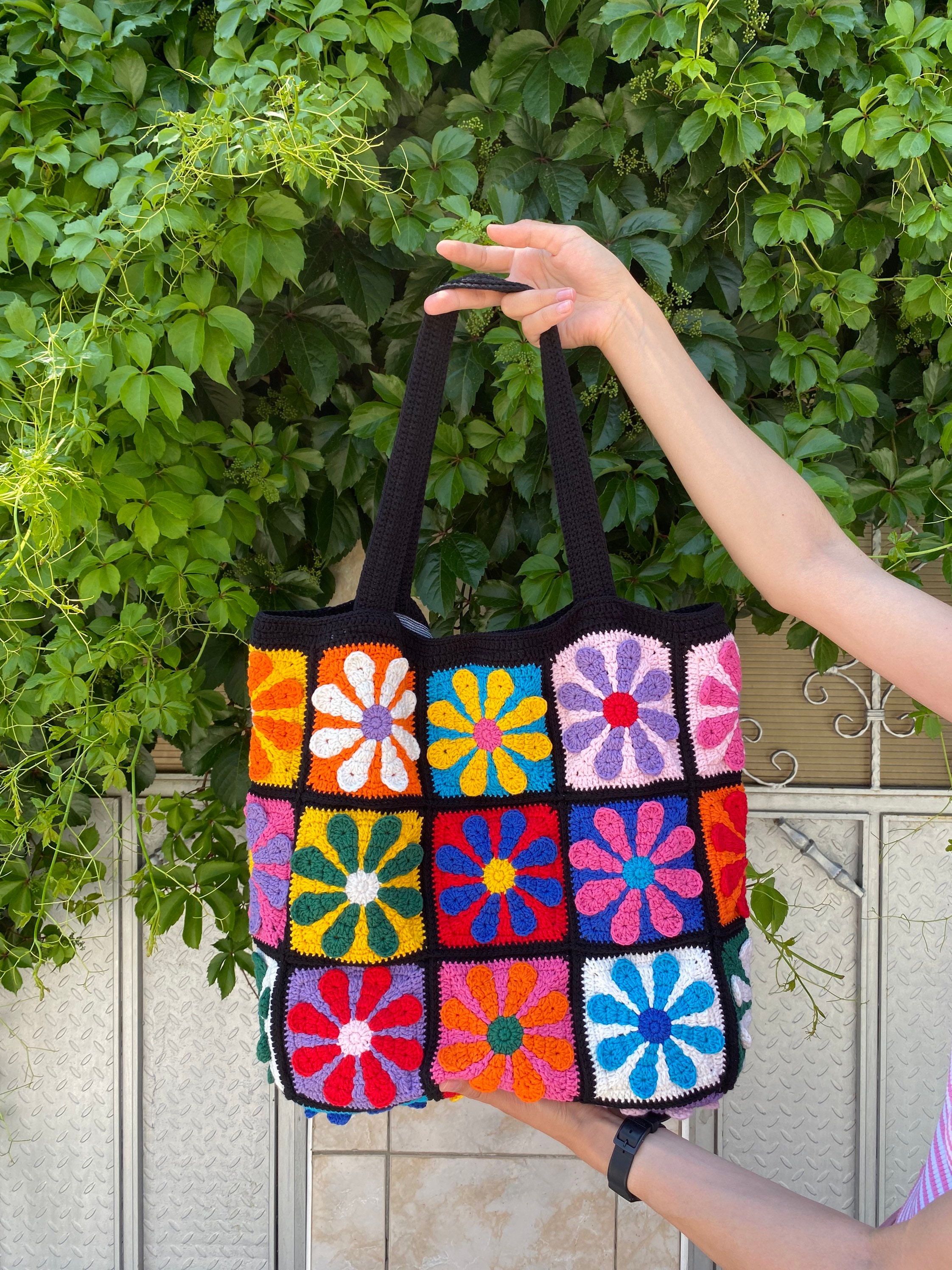 Afghan Crochet Bag, Stylish Granny Square Tote, Vintage Boho Shoulder Bag, Stylish Summer Bag, Flamboyant Hippie Style, Retro Style Handmade