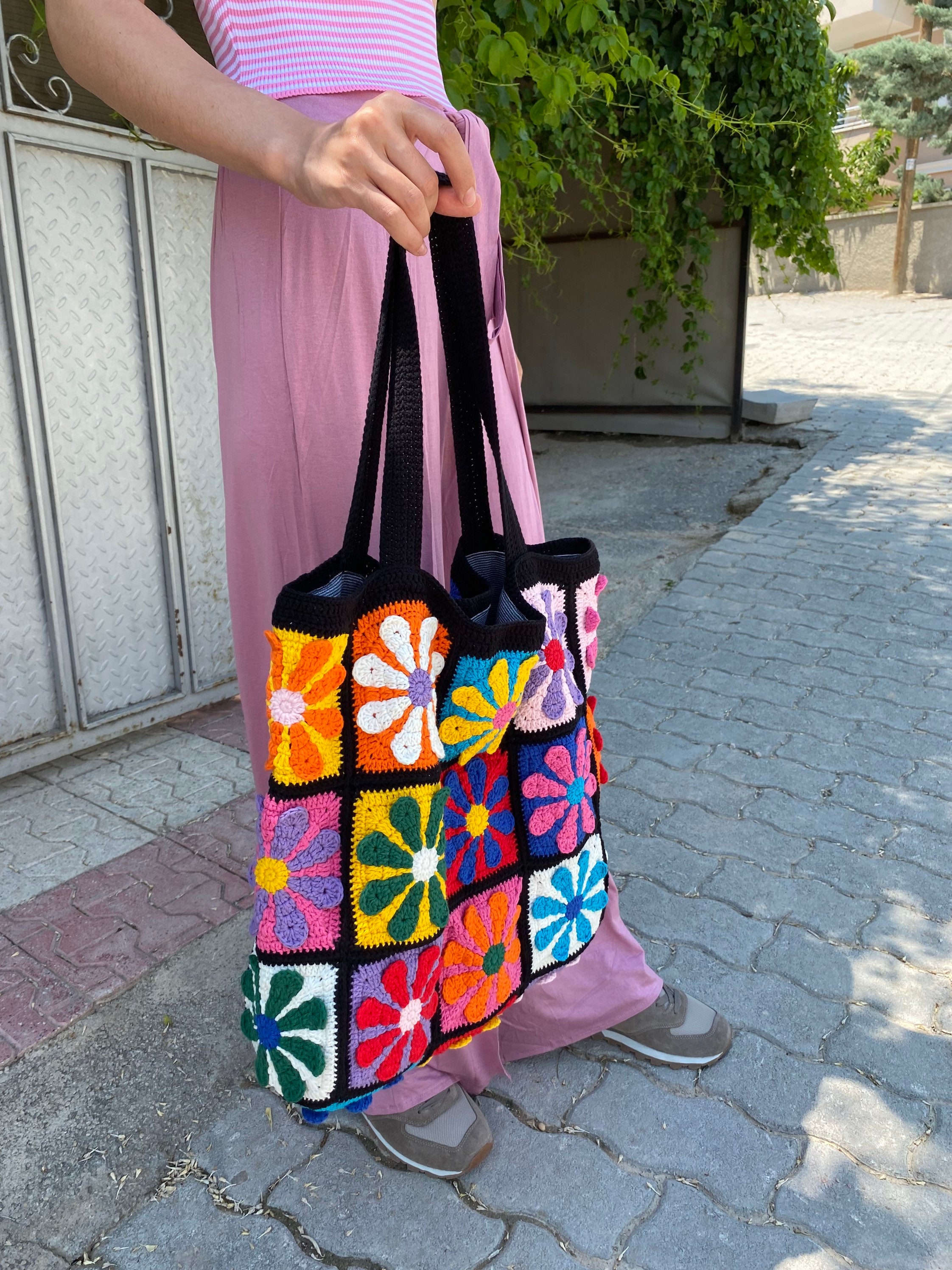 Afghan Crochet Bag, Stylish Granny Square Tote, Vintage Boho Shoulder Bag, Stylish Summer Bag, Fl... — photo 5 of 10