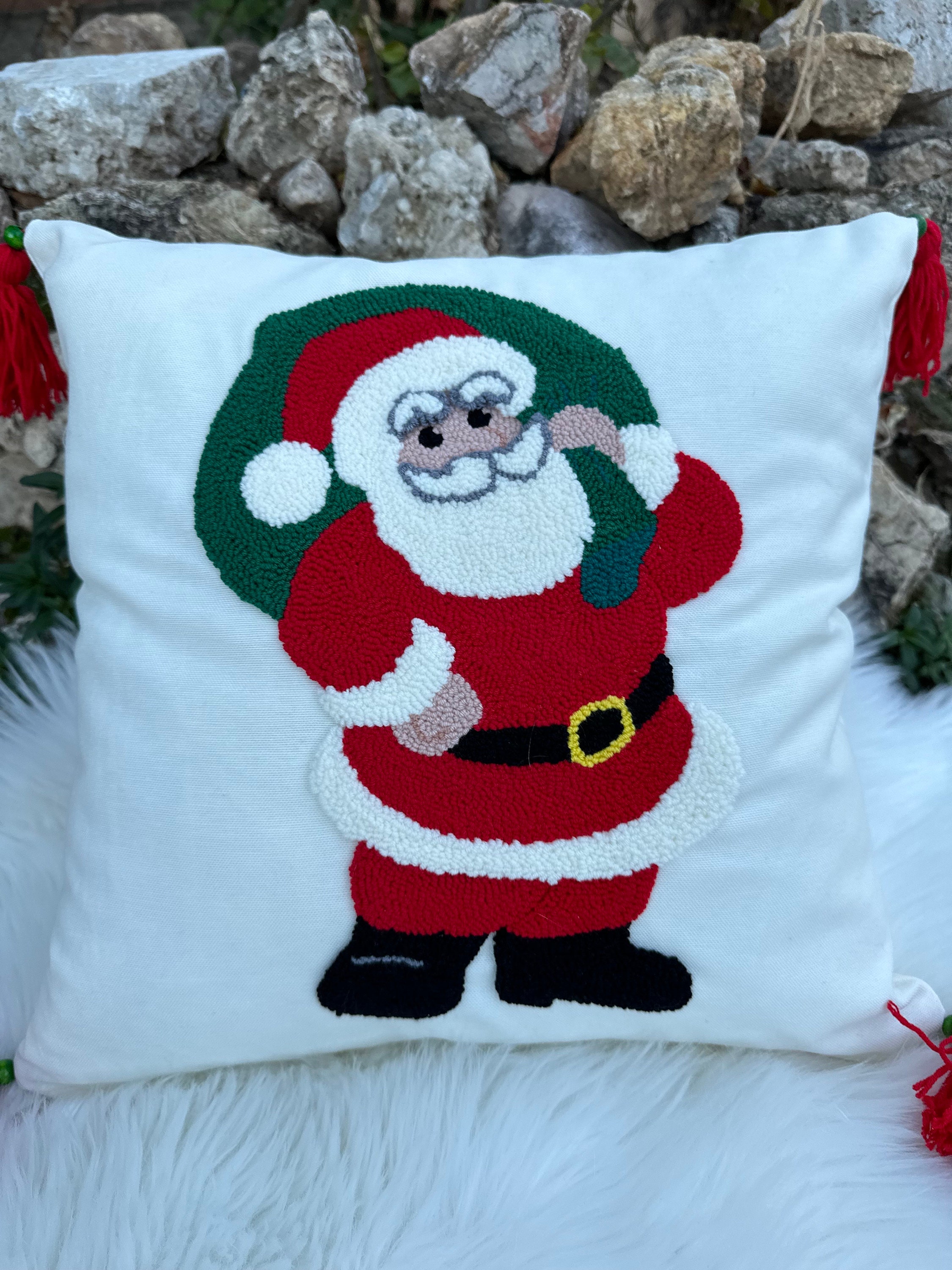 Christmas Embroidered Pillow Cover, Santa Claus Embroidered Pillowcase, Handmade Punch Needle, Fun Home Decor Rug, Embroidered Cushion Cover