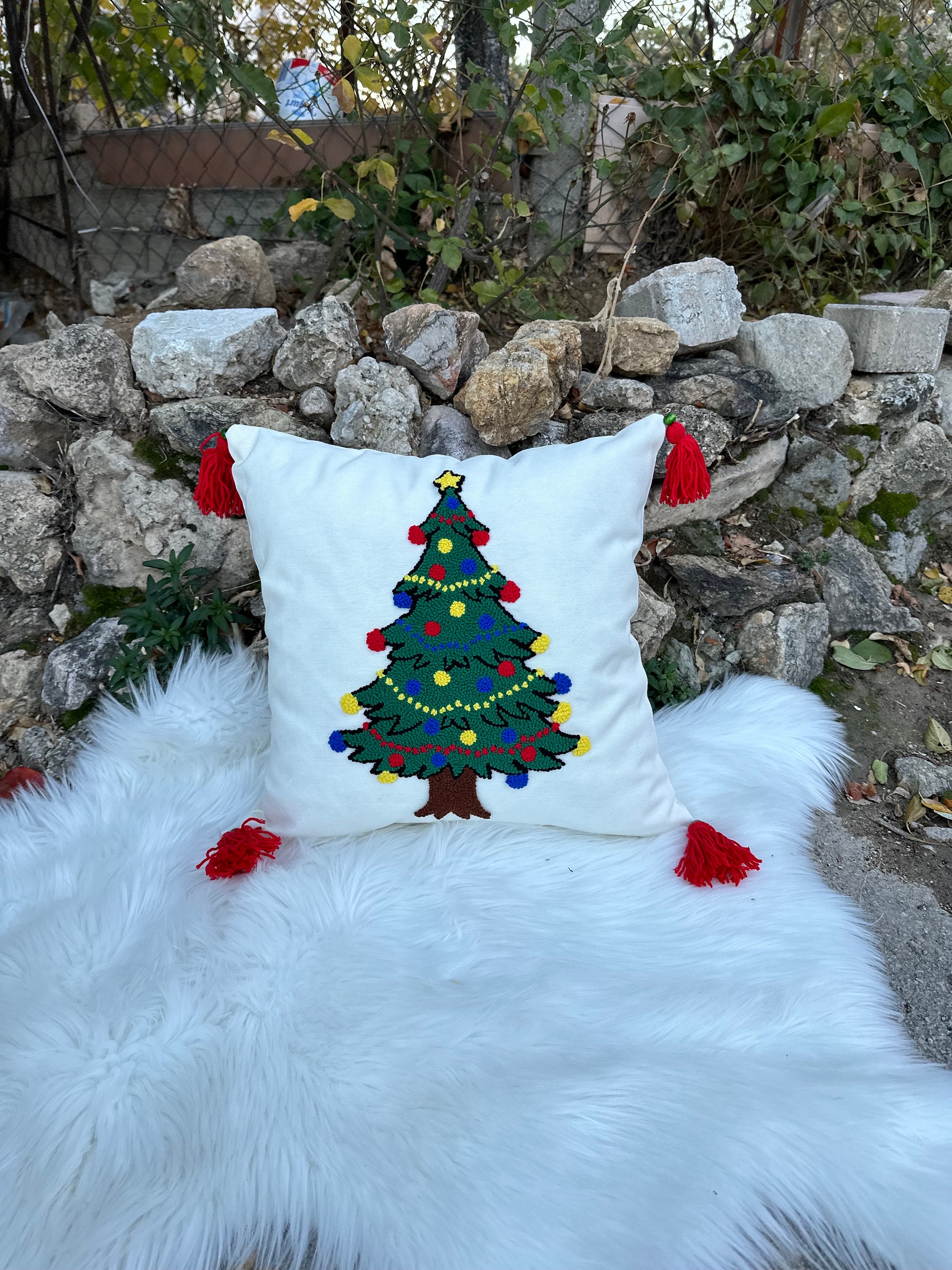 Christmas Tree Pillowcase, Embroidered Pillowcase, Pine Tree Decorated Gift, Christmas Decorated ... — photo 7 of 10