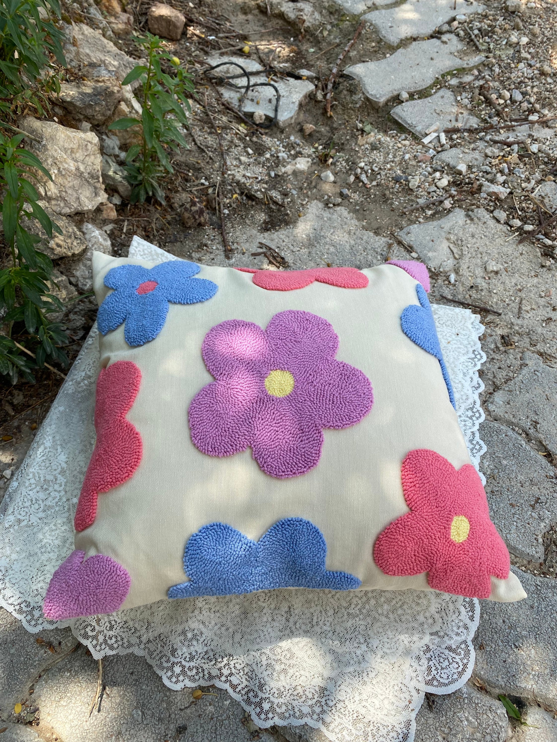 Daisy Punch Needle Pillow, Unique Embroidered Cushion Cover, Pillow Cover, Handmade Punch Pillow,... — photo 4 of 10