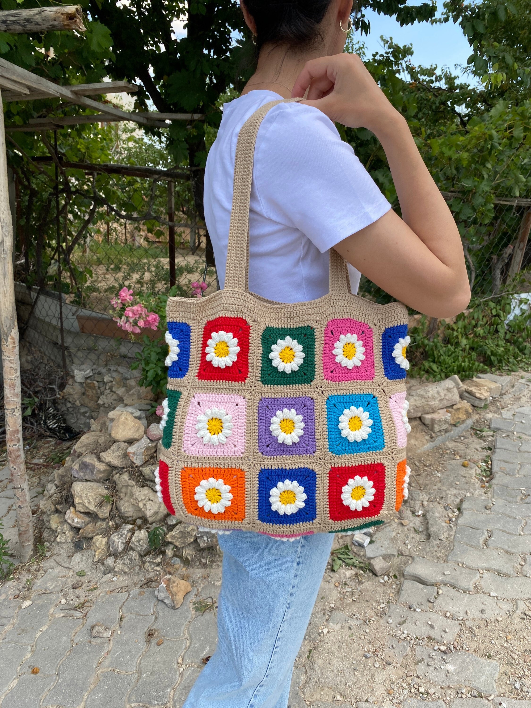 Granny Square Bag, Daisy Crochet Bag, Cotton Beige Bag, Floral Afghan Bag, Boho Bag, Vintage Styl... — photo 3 of 10