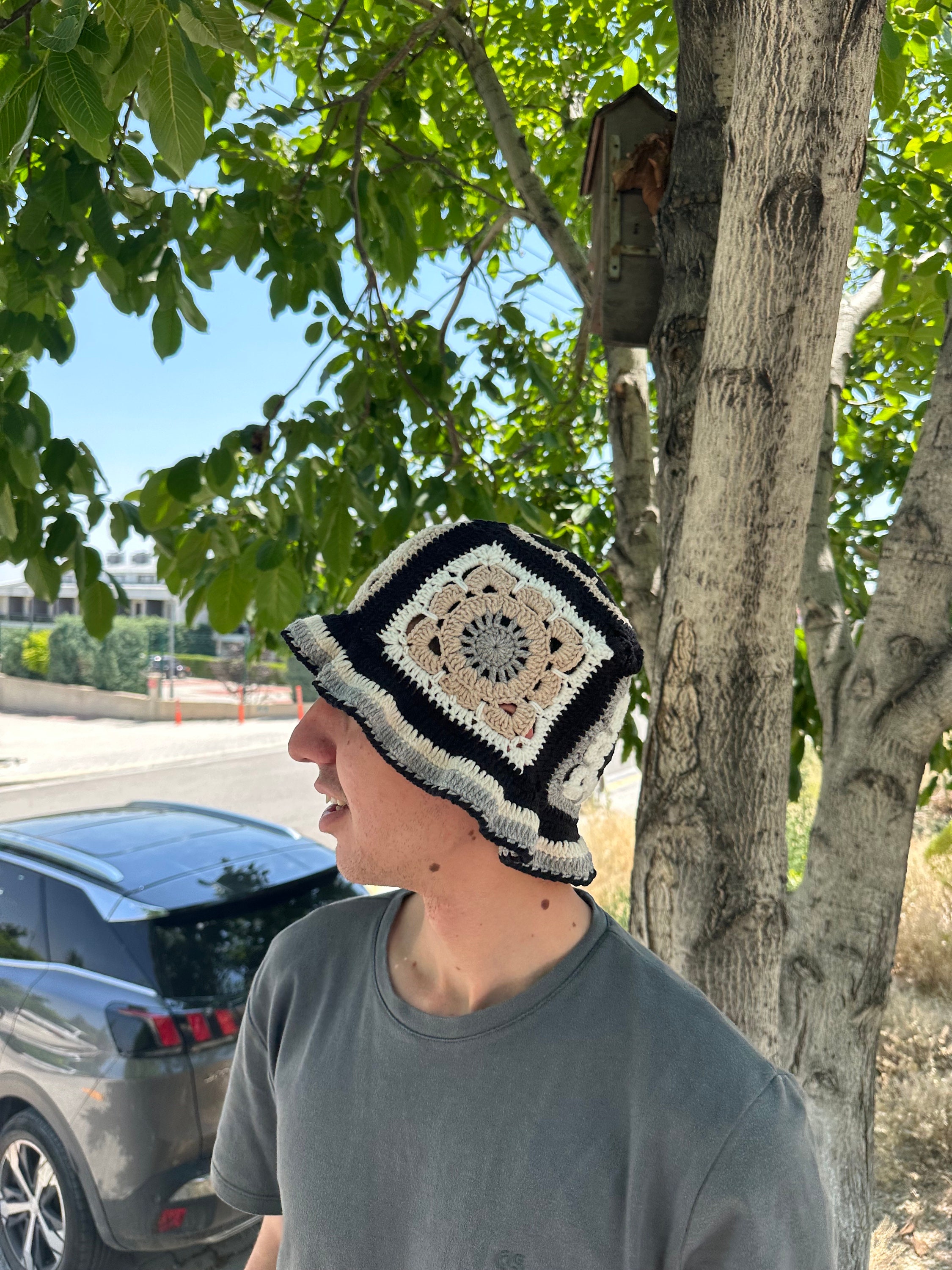 Granny Square Hat, Crochet Flower Hat, Vintage Hat, Cotton Bucket Hat, Crochet Beanie, Black Whit... — photo 3 of 10