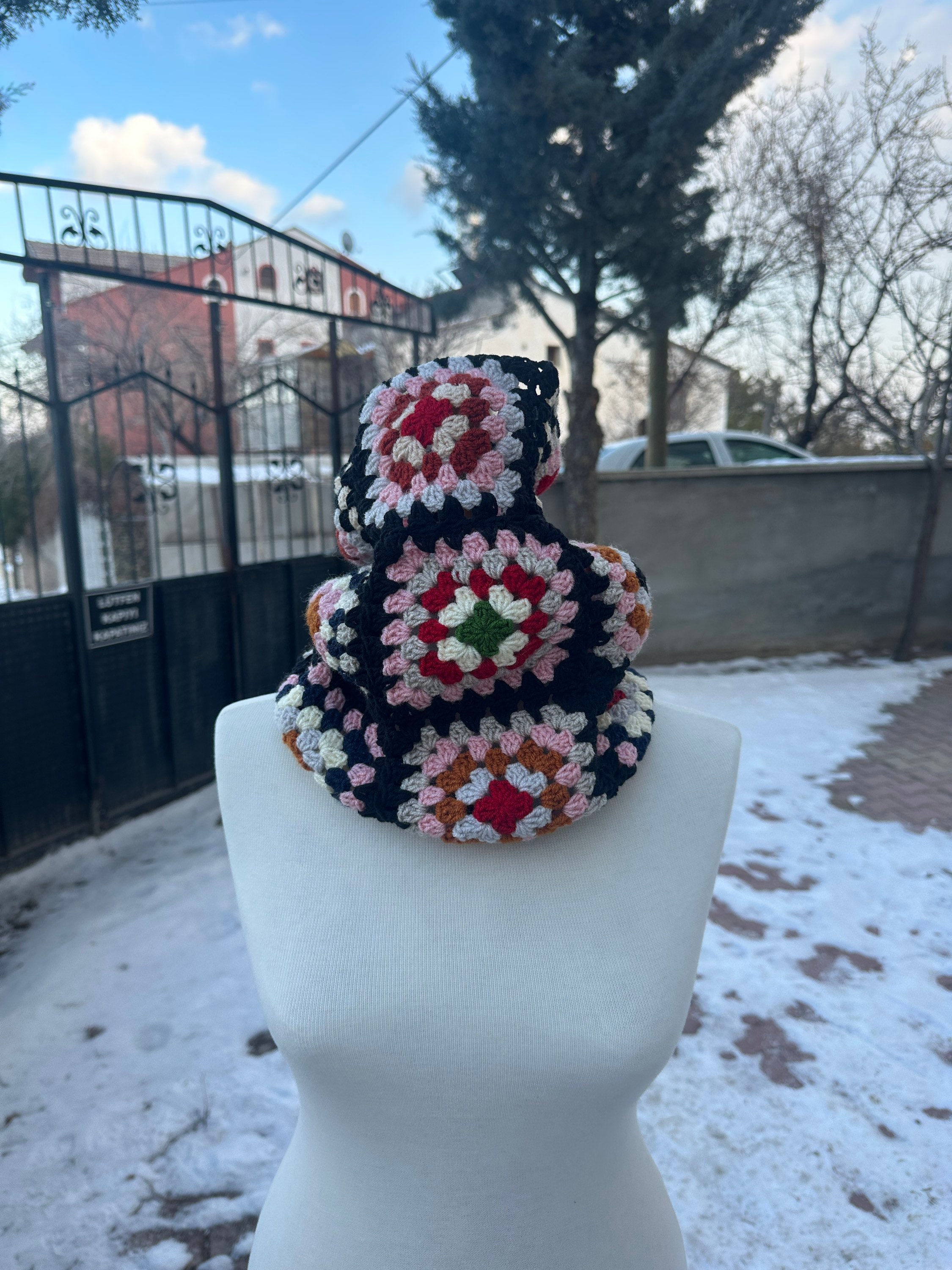 Granny Square Neck Warmer, Crochet Boho Collar, Neck Accessories, Granny Square Neckpiece, Woolen... — photo 6 of 10