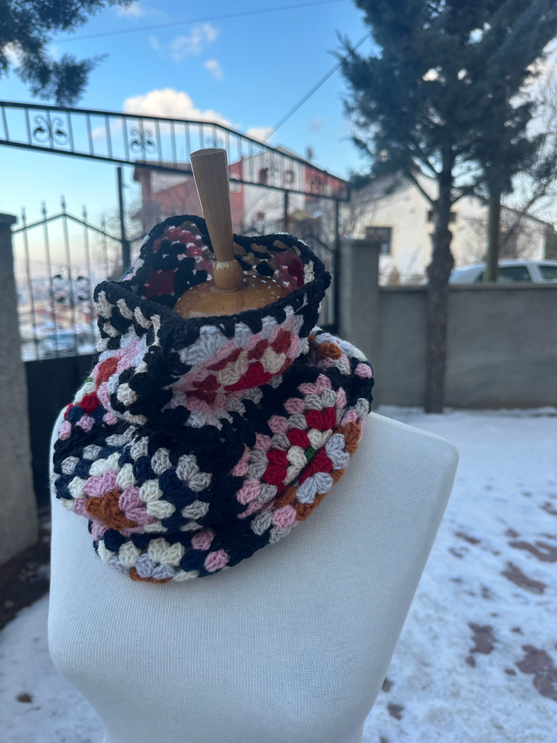 Granny Square Neck Warmer, Crochet Boho Collar, Neck Accessories, Granny Square Neckpiece, Woolen... — photo 2 of 10