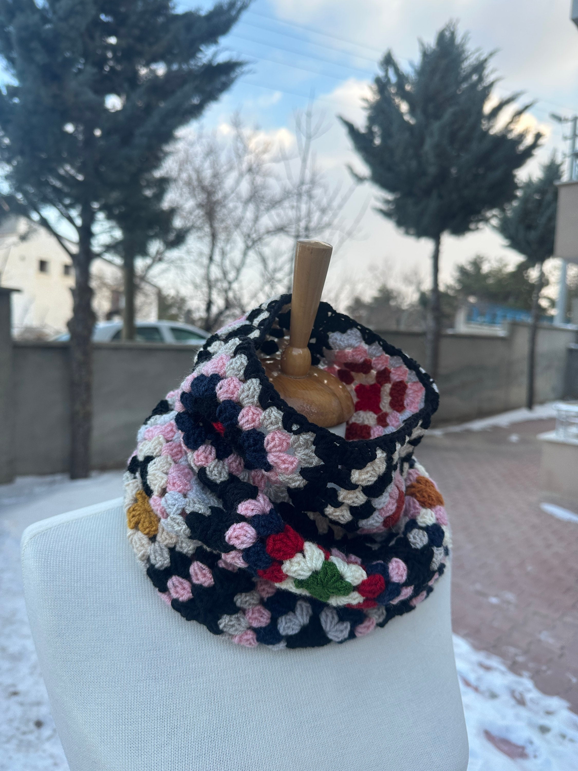 Granny Square Neck Warmer, Crochet Boho Collar, Neck Accessories, Granny Square Neckpiece, Woolen... — photo 4 of 10