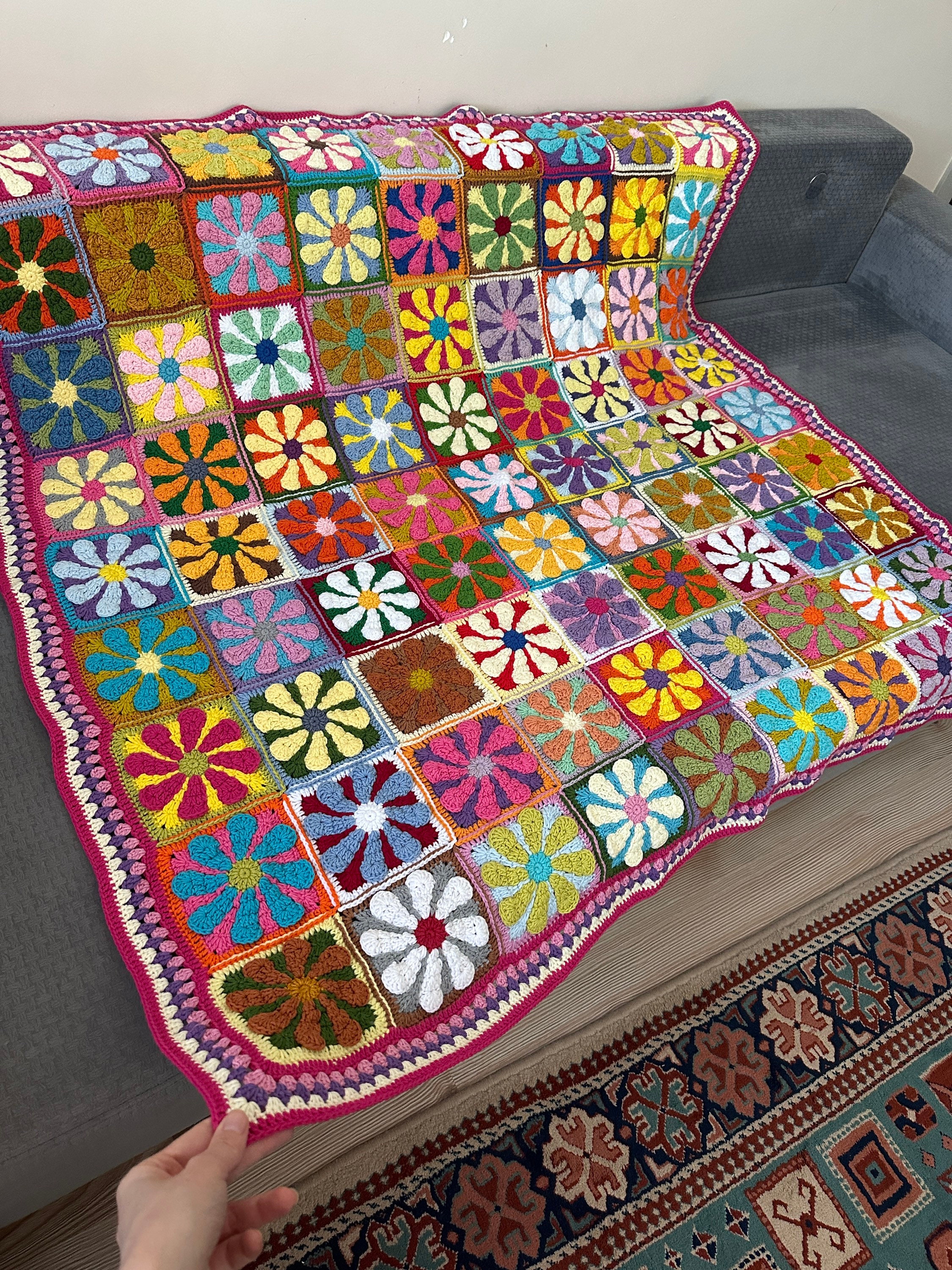 Handmade Crochet Daisy Bedspread: Vintage Floral Granny Squares Blanket for a Cozy and Elegant Ho... — photo 4 of 10