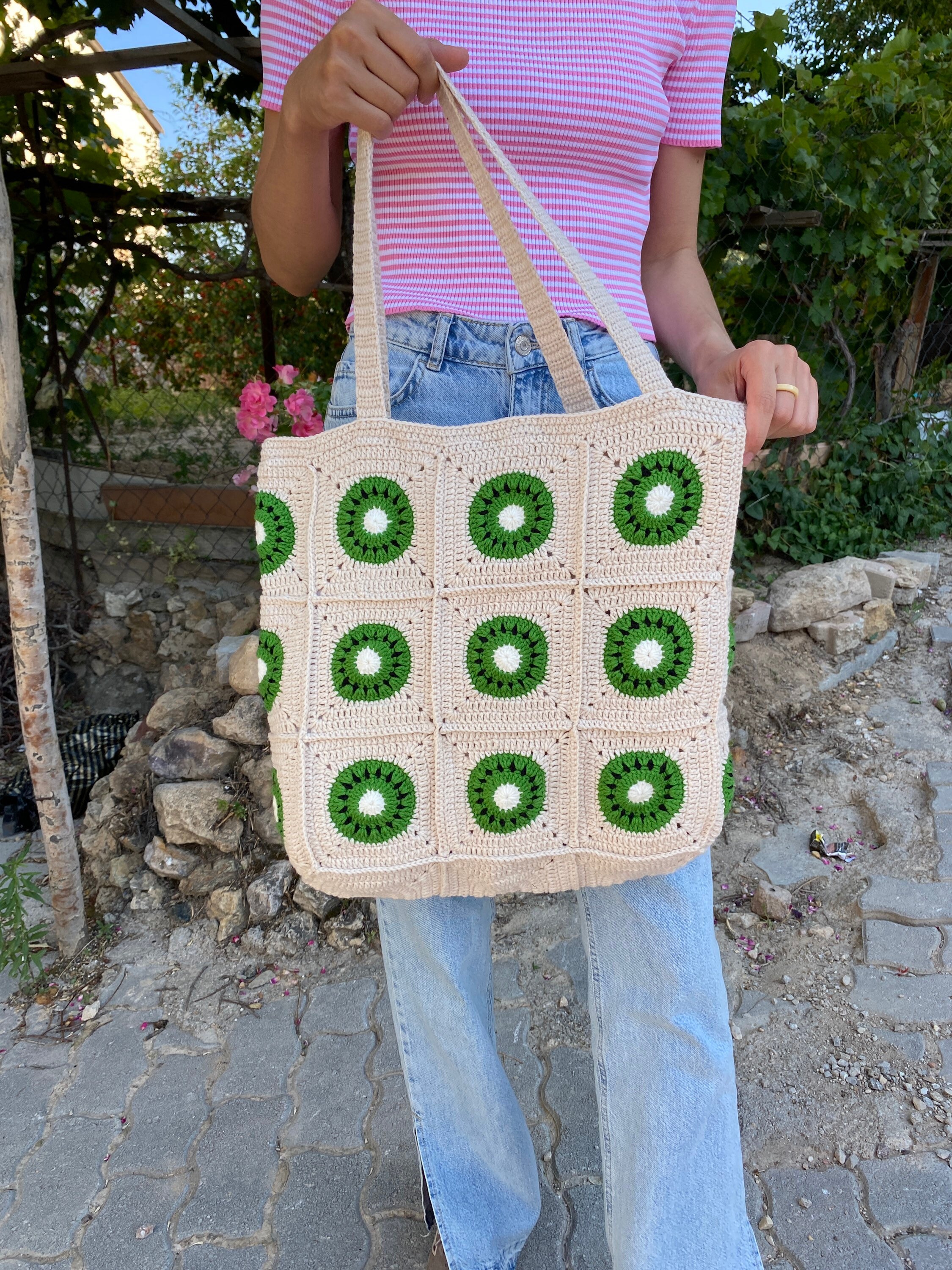 Knit Kiwi Summer Bag, Crochet Fruit Themed Beach Bag, Granny Square Shoulder Purse, Flamboyant Ha... — photo 7 of 10