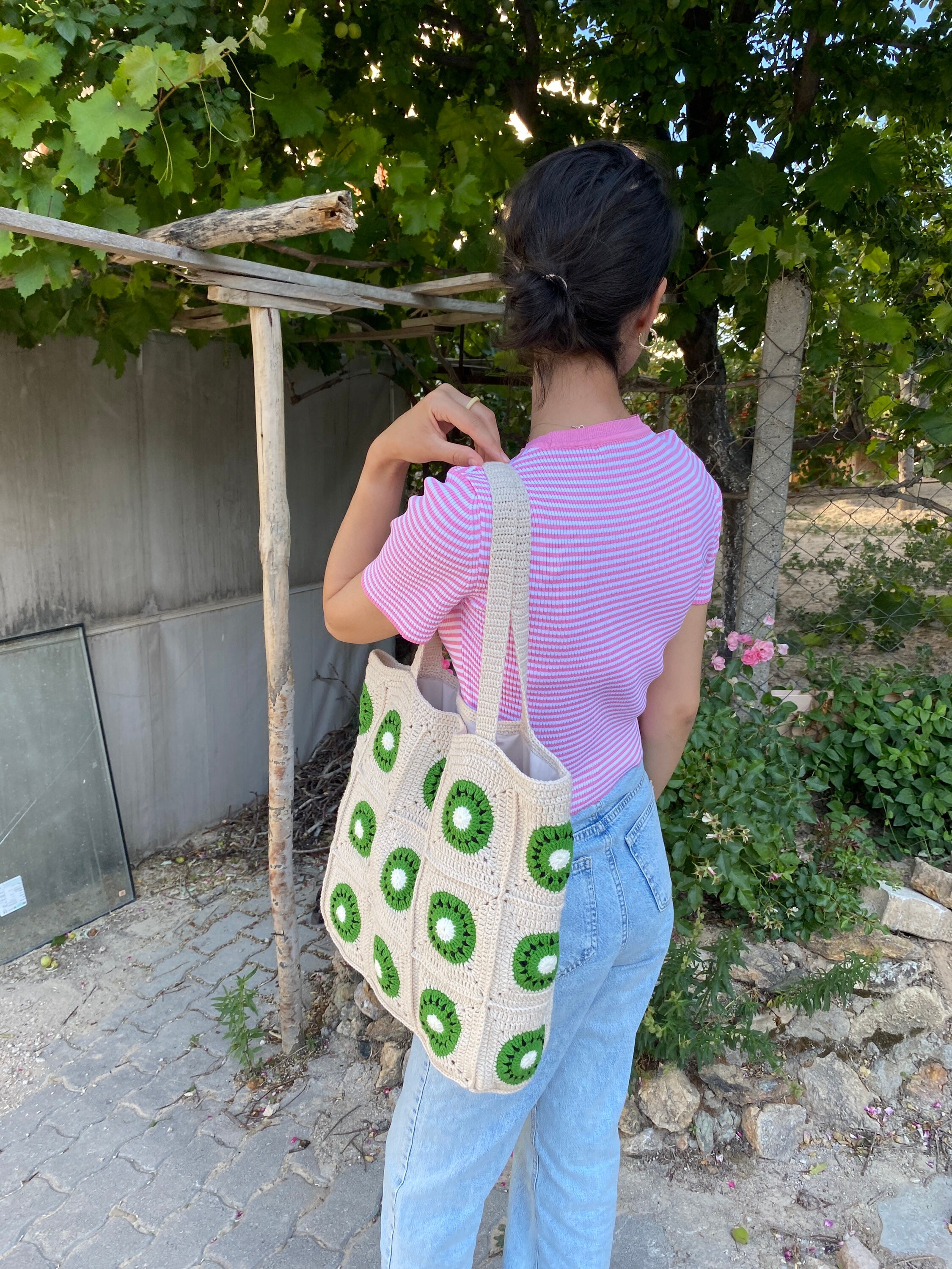 Knit Kiwi Summer Bag, Crochet Fruit Themed Beach Bag, Granny Square Shoulder Purse, Flamboyant Ha... — photo 2 of 10