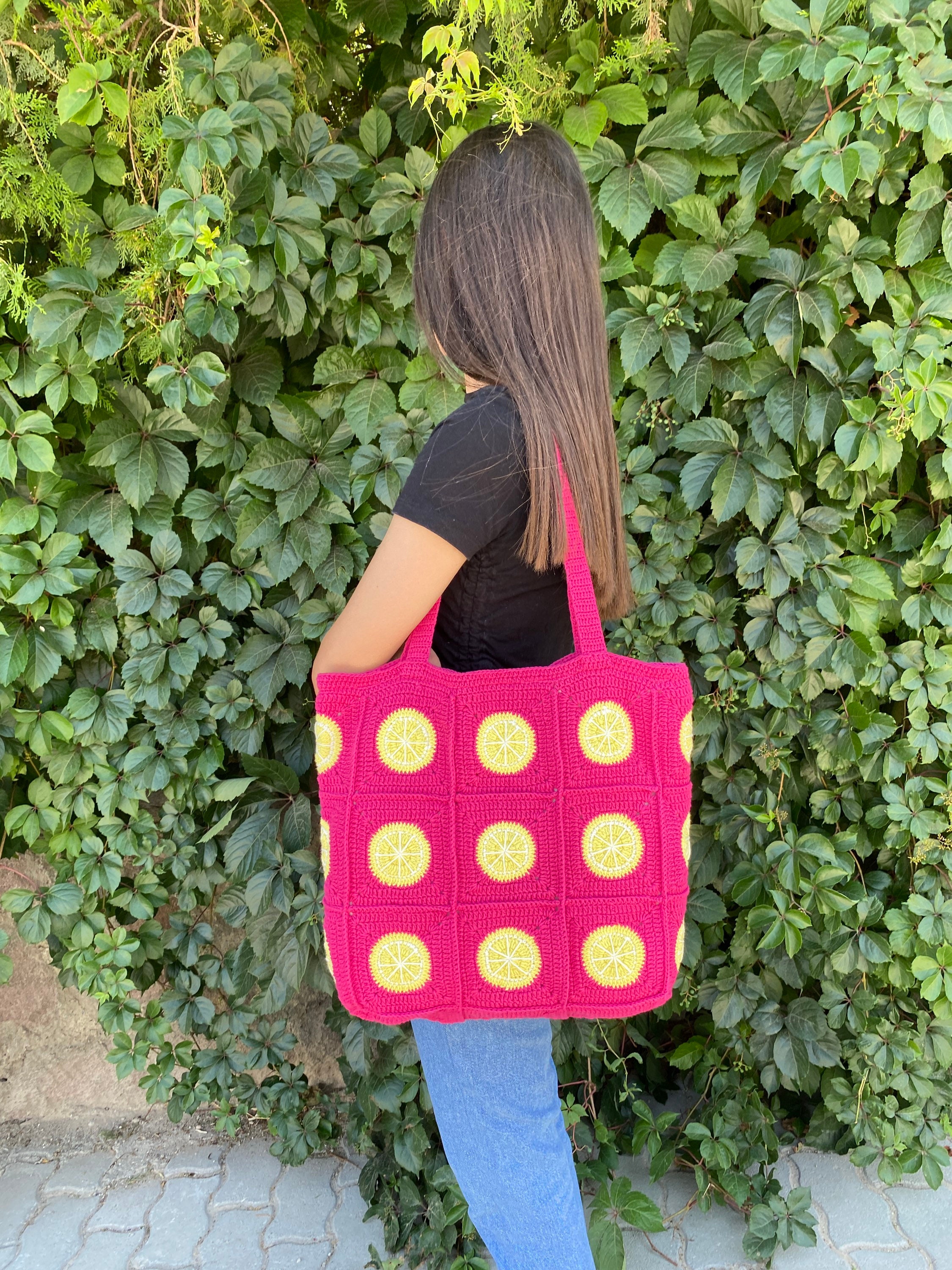 Lemon Crochet Bag, Vintage Boho Shoulder Bag, Stylish Granny Square Design, Fruit Themed Summer Tote, Light and Comfortable Outfit Accessory