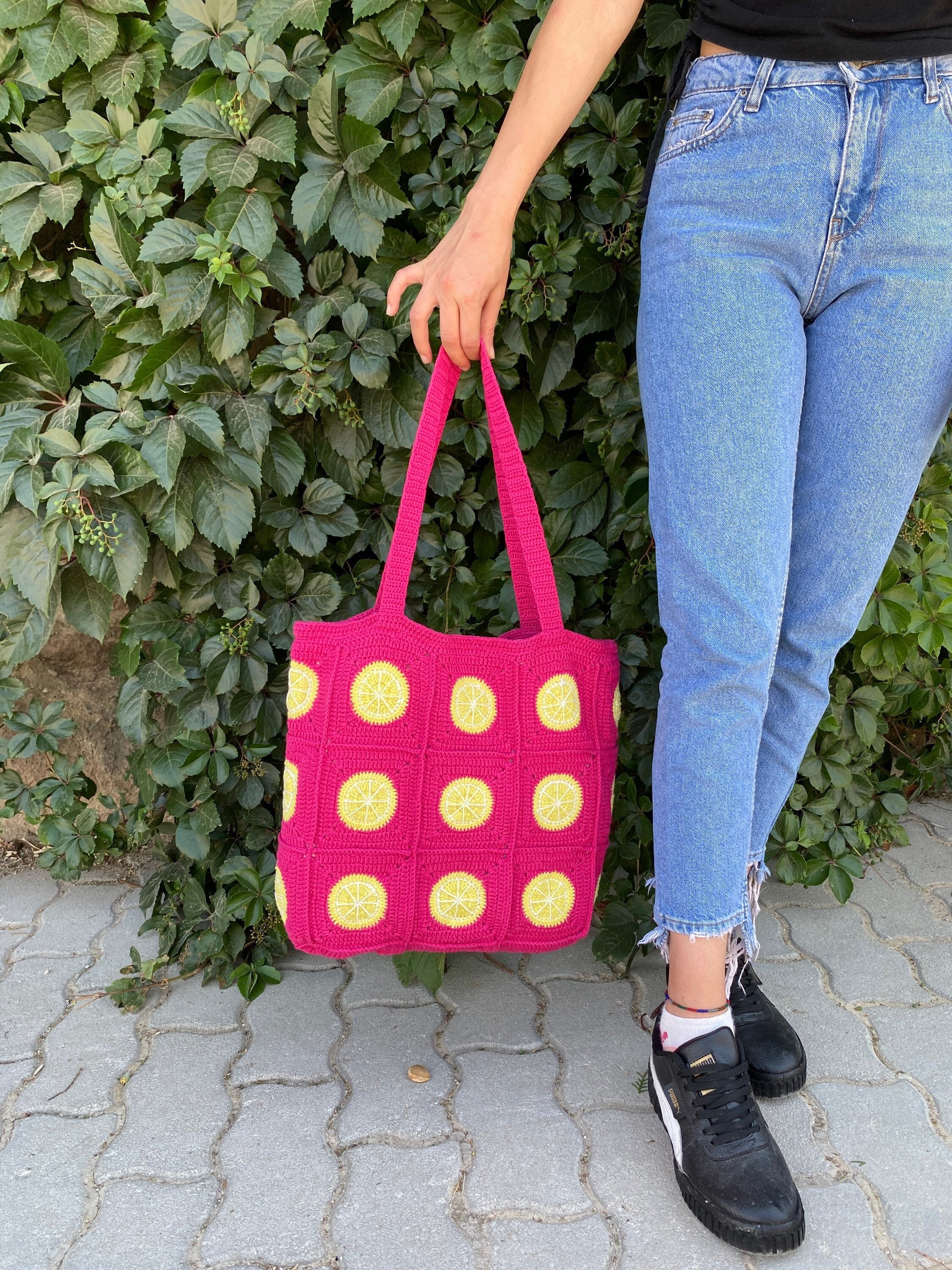 Lemon Crochet Bag, Vintage Boho Shoulder Bag, Stylish Granny Square Design, Fruit Themed Summer T... — photo 5 of 10