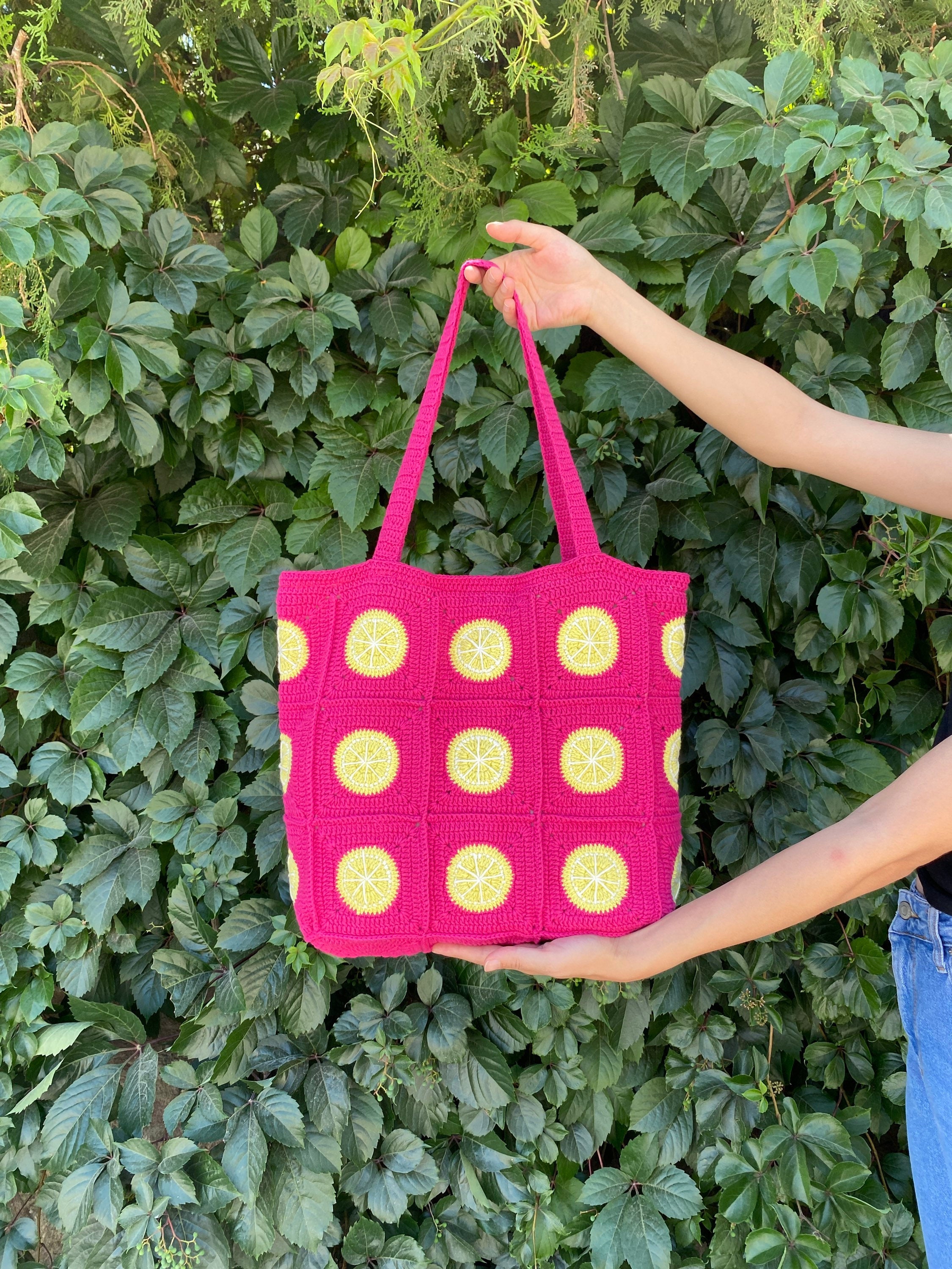 Lemon Crochet Bag, Vintage Boho Shoulder Bag, Stylish Granny Square Design, Fruit Themed Summer T... — photo 3 of 10