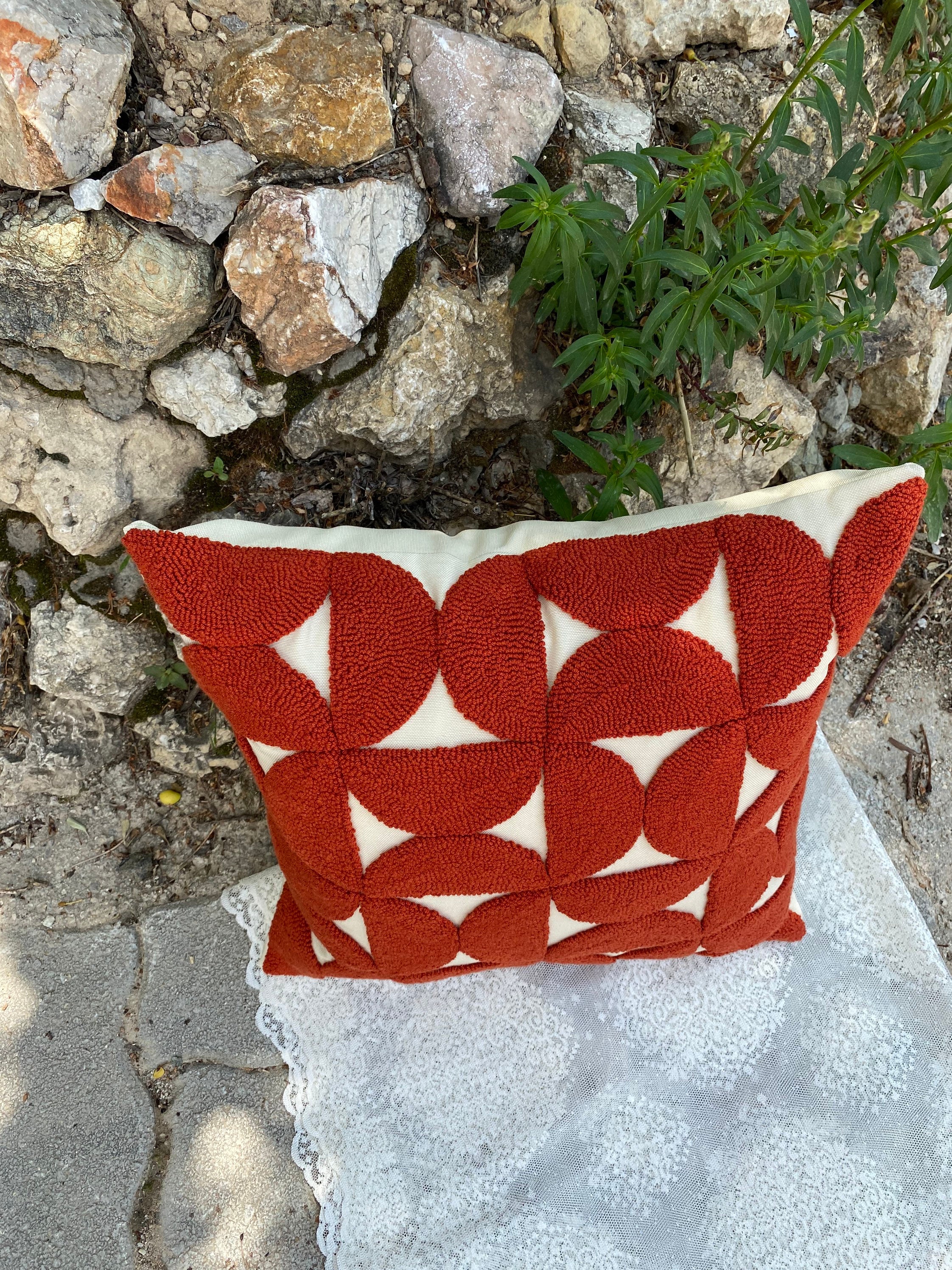 Punch Needle Pillow Cover, Pillow Case, Decorative Embroidered Cushion Cover, Pillow Covers, Geom... — photo 6 of 10