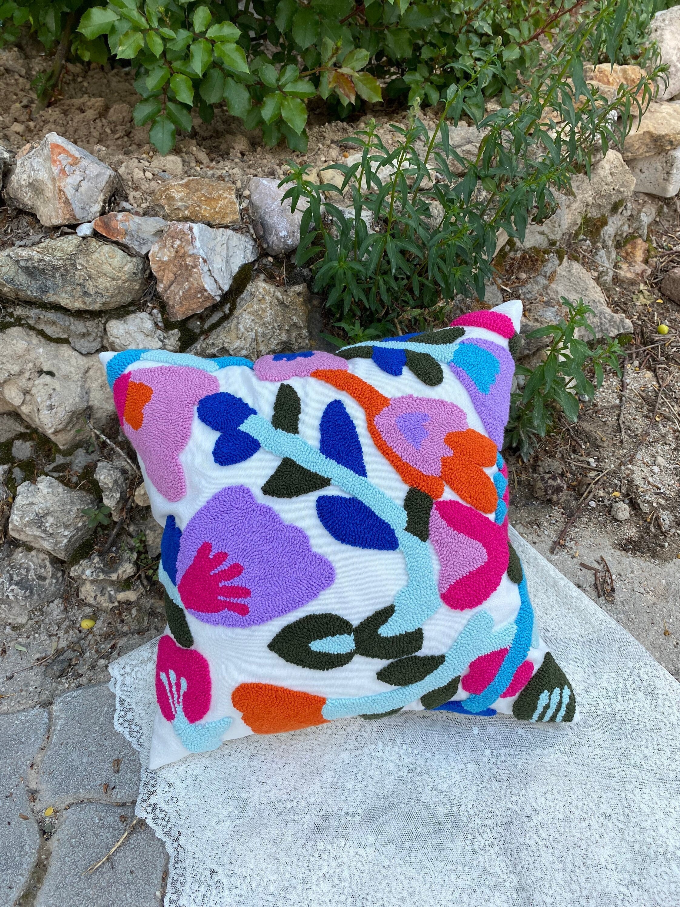 Punch Needle Pillow, Flower Pillow Cover, Pillow Case, Luxury Home Decor, Decorative Pillows, Han... — photo 5 of 10