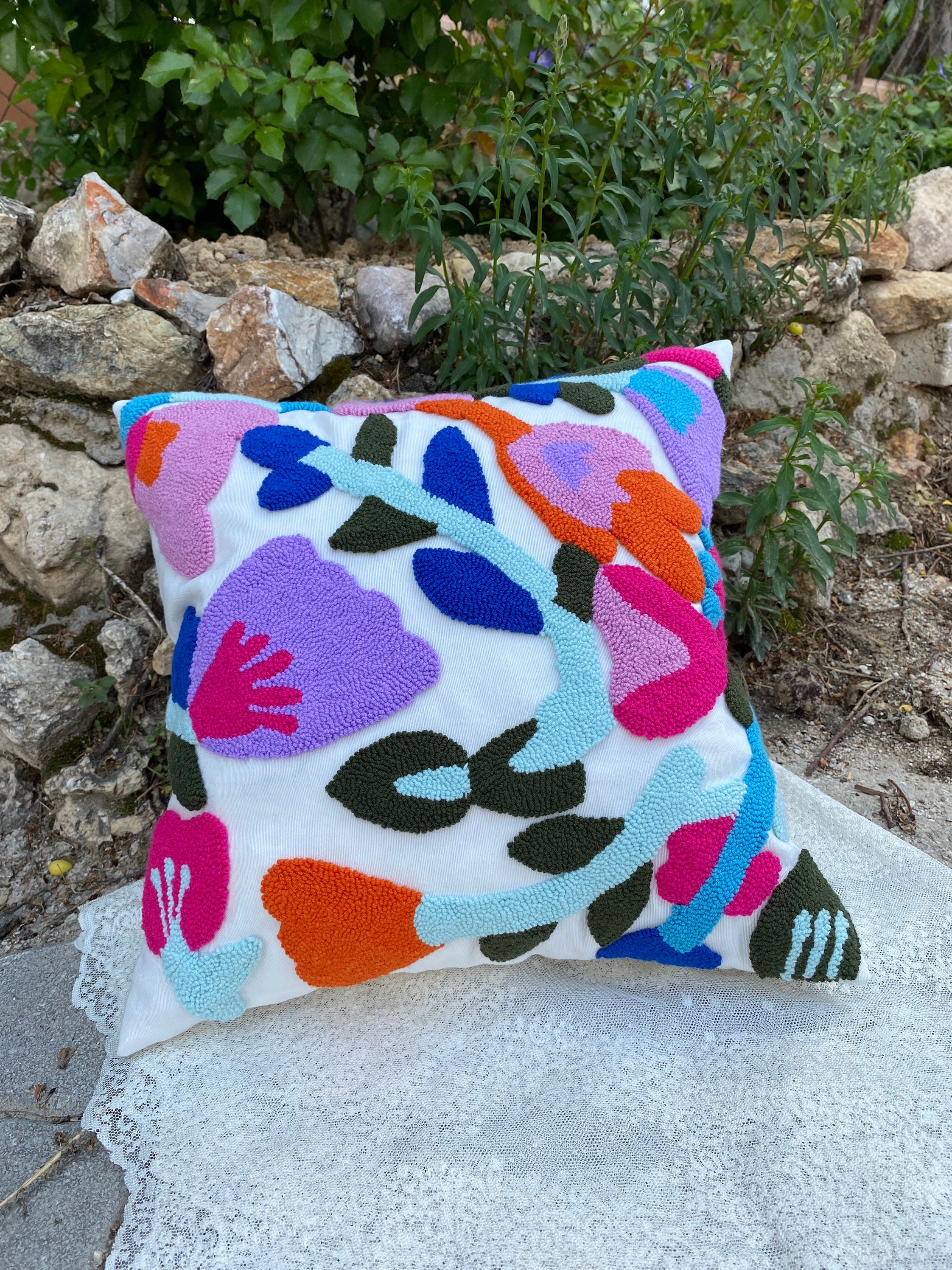 Punch Needle Pillow, Flower Pillow Cover, Pillow Case, Luxury Home Decor, Decorative Pillows, Han... — photo 7 of 10