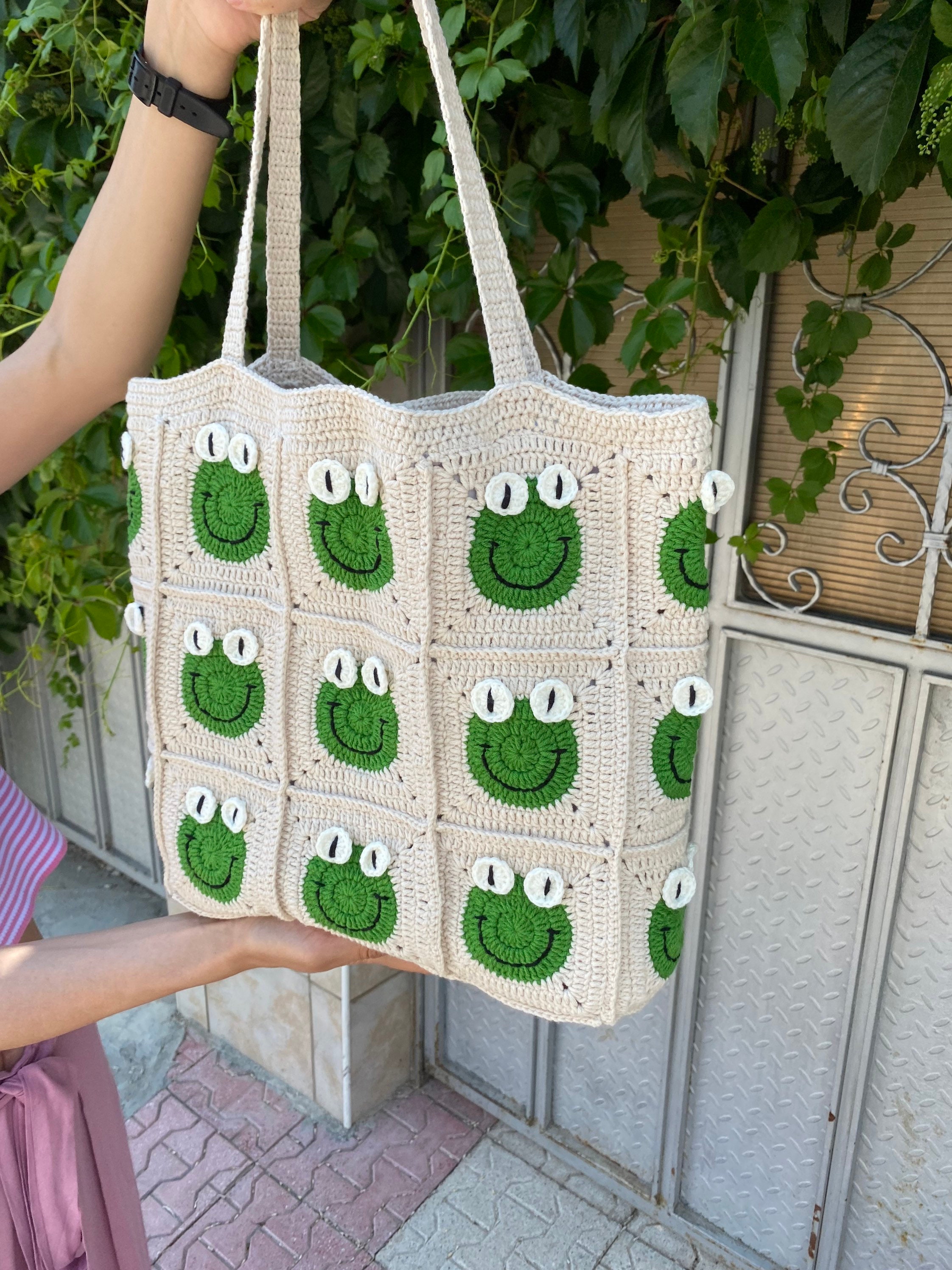 Smiley Face Crochet Bag, Granny Square Bag, Crochet Tote Purse, Summer Bag, Smiley Knitting Croch... — photo 6 of 10