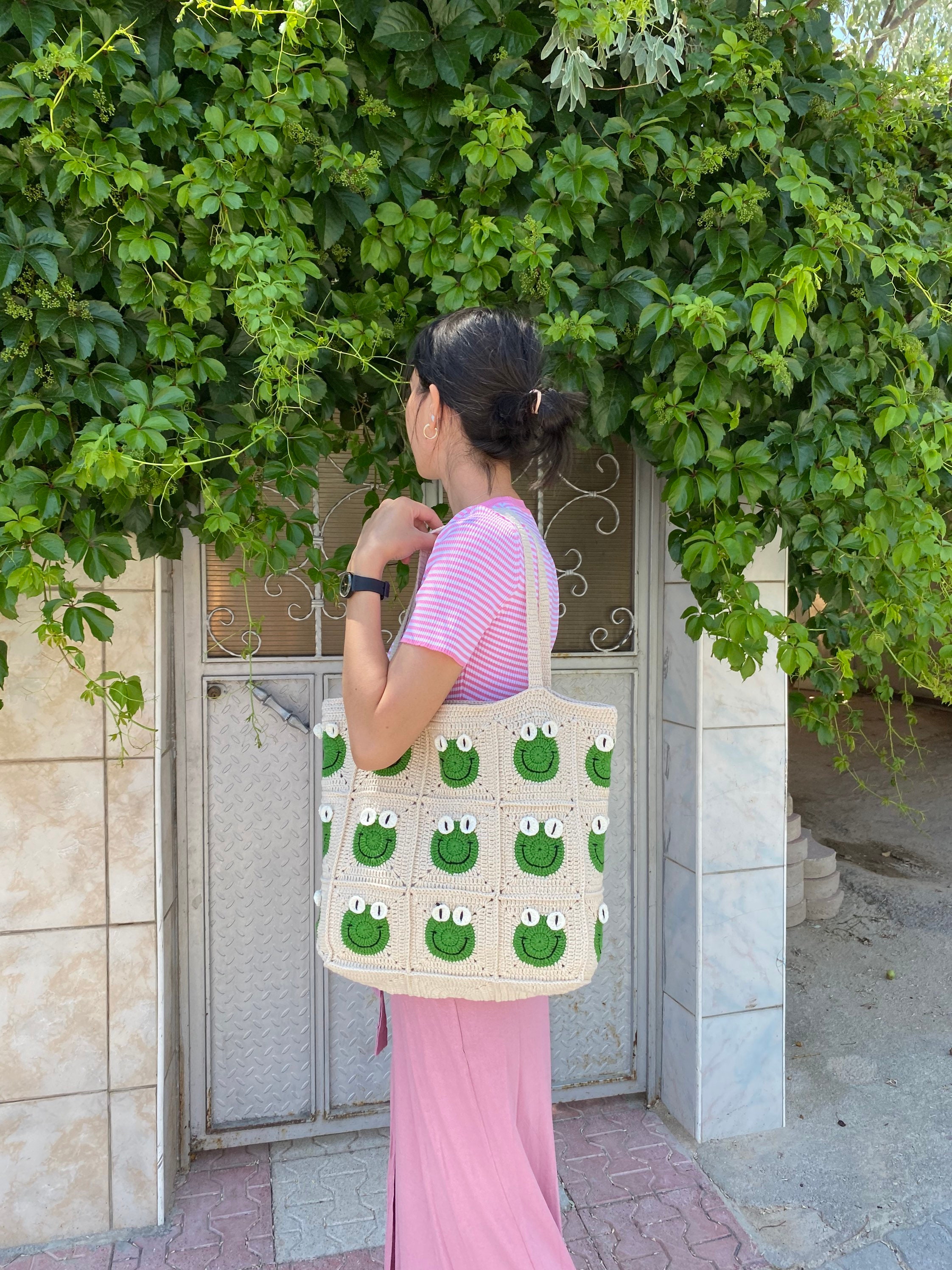 Smiley Face Crochet Bag, Granny Square Bag, Crochet Tote Purse, Summer Bag, Smiley Knitting Croch... — photo 4 of 10