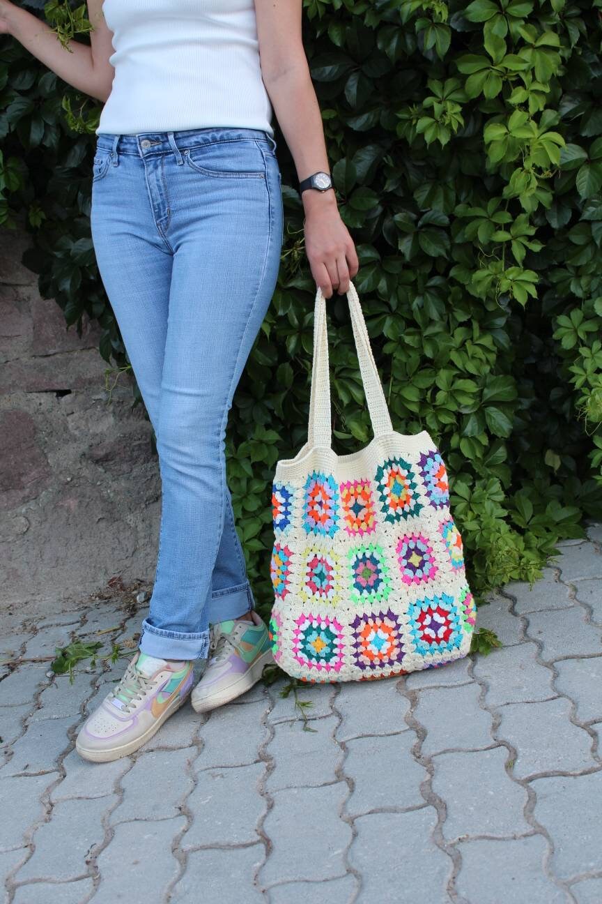 Soft Cream Beach Bag, Vintage Style Crochet Perfect Hobo, Unique Granny Square Design, Retro Summ... — photo 4 of 10